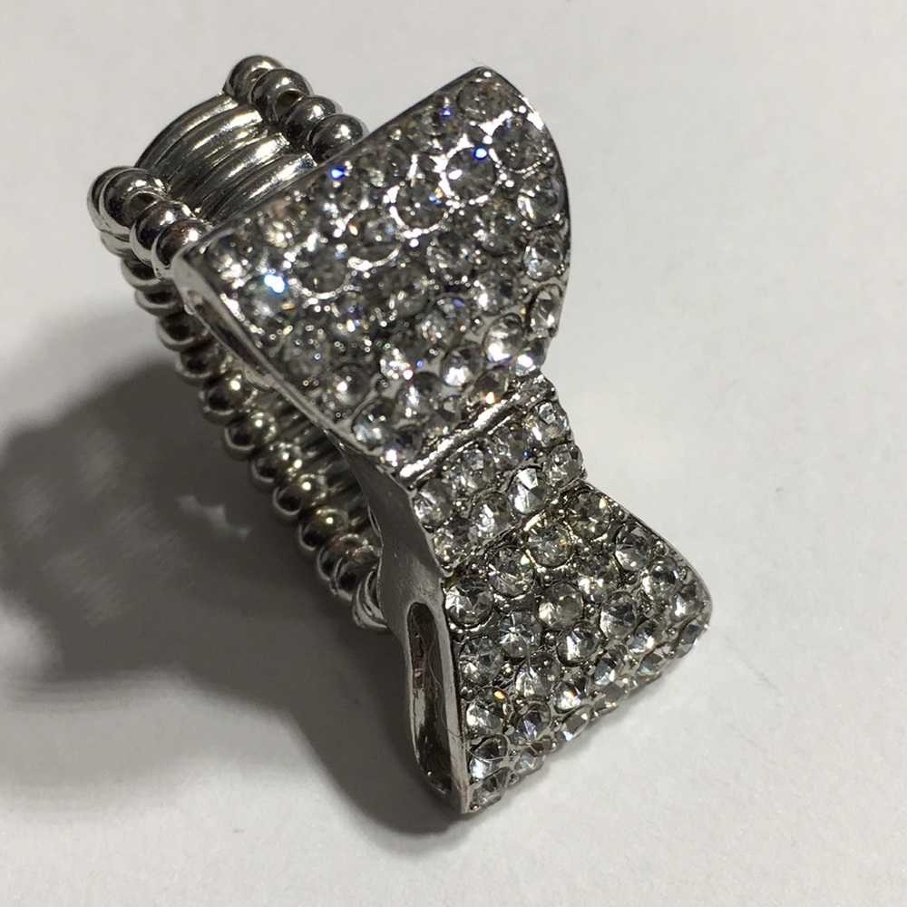 Vintage Rhinestone Stretchable Ribbon Bow Ring - Picture 3 of 8